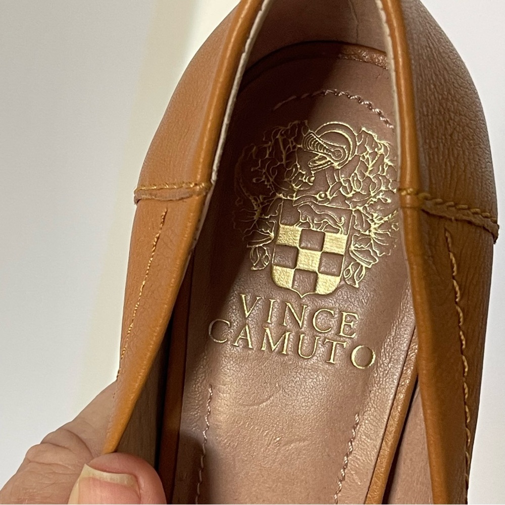 Vince Camuto 4” high heel shoes cognac leather Size 7 - Picture 4 of 10